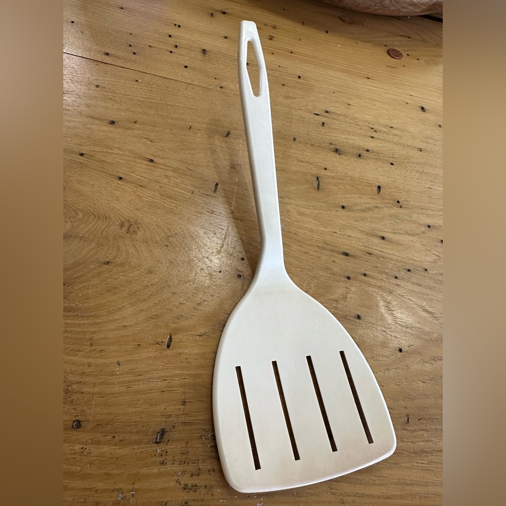 Tailor Made 4 Slot 4” w Nylon Spatula Almond Flipper Turner Retro Cooking USA